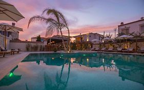 June Alaçatı Adult Only